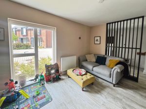 Lounge- click for photo gallery